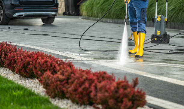 Professional Pressure Washing Services in Bristol, FL